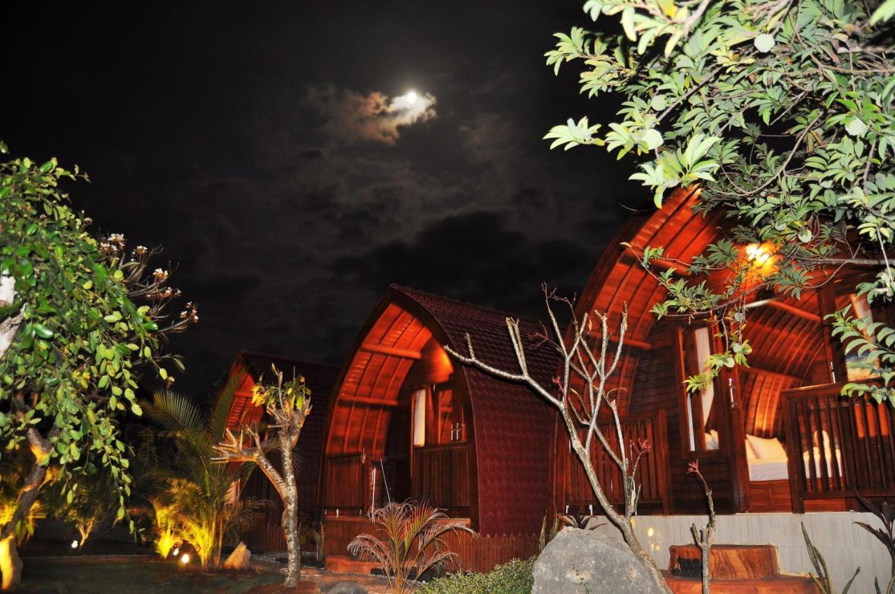 Setilas Bungalows Batununggul Exterior photo